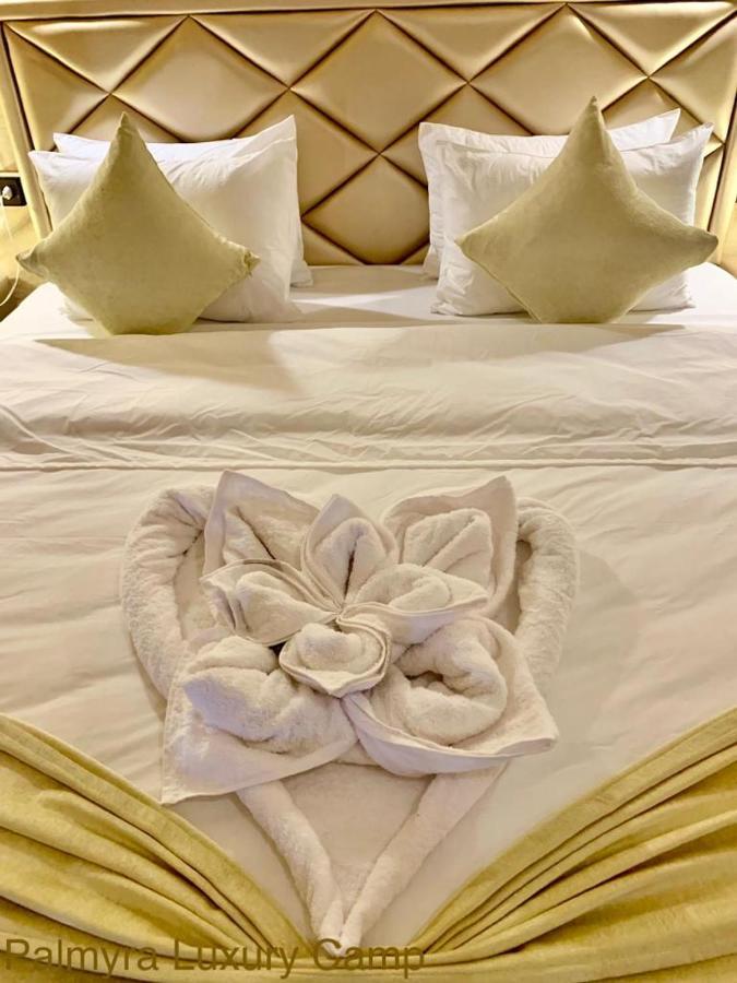 Palmyra Luxury Camp Hotel Merzouga Bagian luar foto